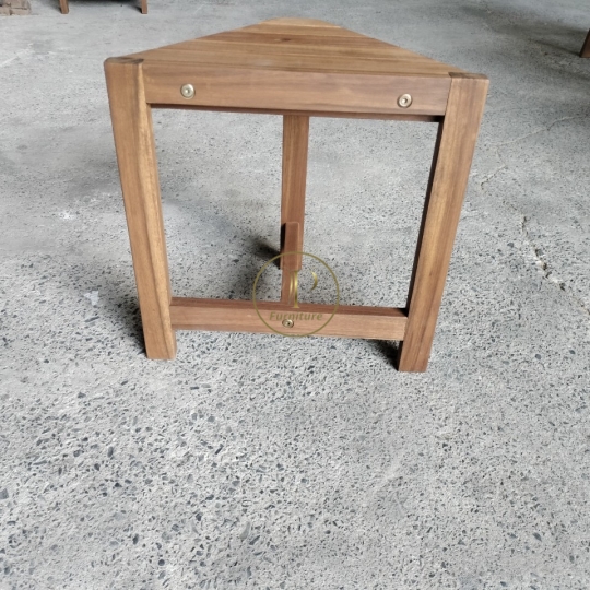 Bàn trẻ em mẫu 10