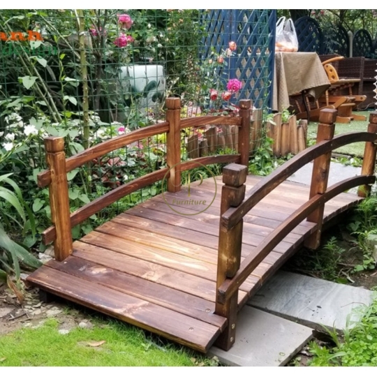 Cầu sân vườn mẫu 2