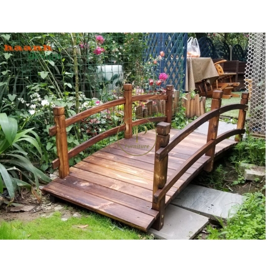 Cầu sân vườn mẫu 2