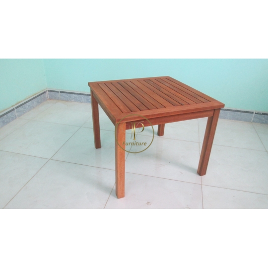 Bàn vuông mẫu 1